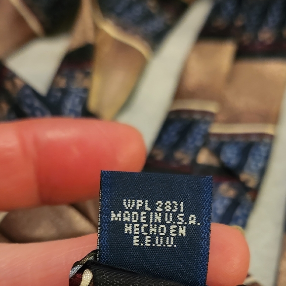 David Taylor Men's Neck Tie Made in USA Brown /Blue /Red - Picture 4 of 6